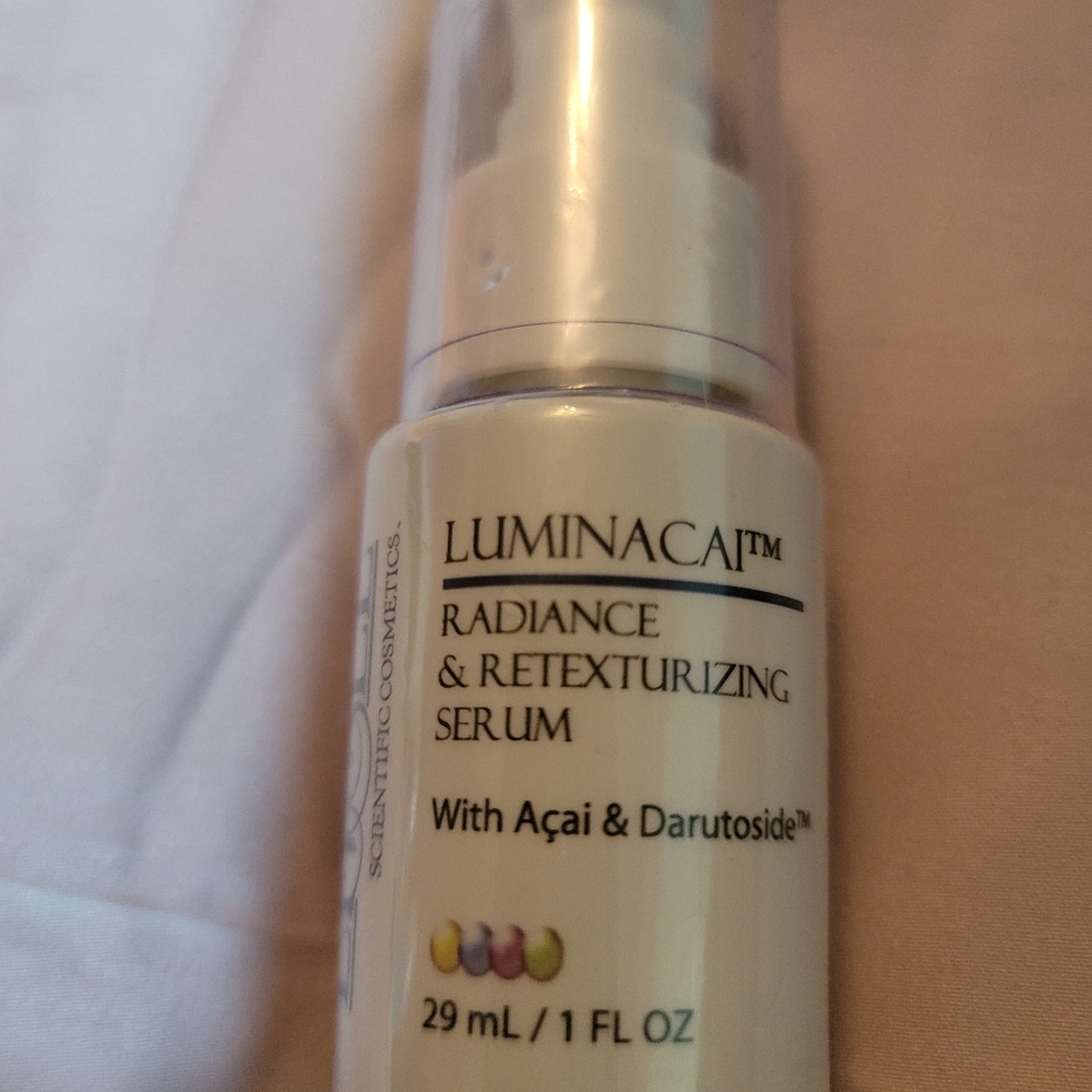 ELYSEE LUMINACAI RADIANCE & RETEXTURING SERUM W/ ACAI & DARUTOSIDE- 1 OZ.
